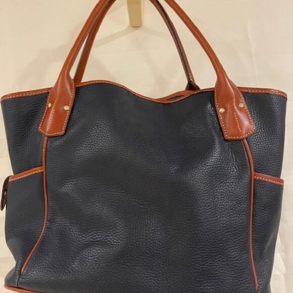 Beautiful Dooney & Bourke NAVY pebble leather tote-barely carried EUC! - Picture 5 of 9